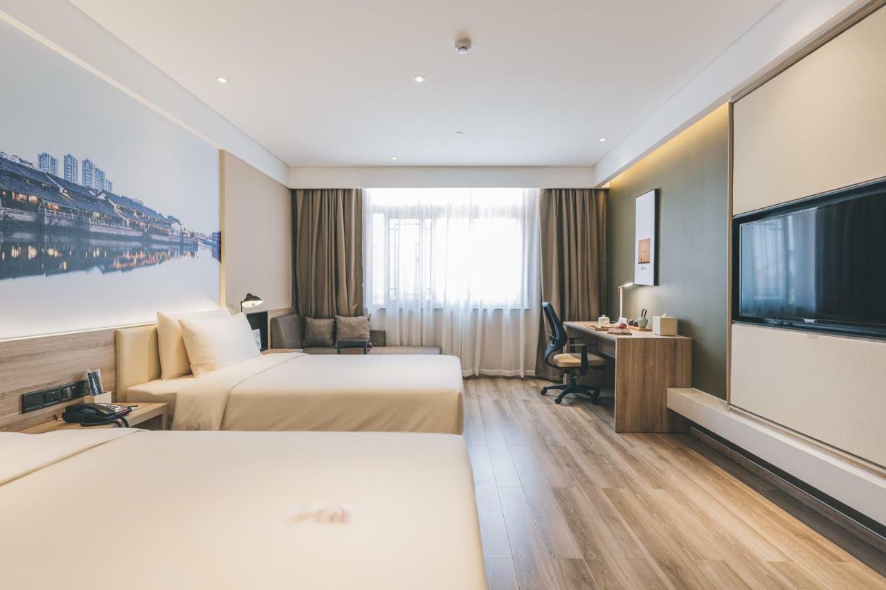 Atour Hotel Haining Leather City South Gate Exterior photo